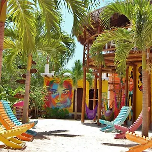 Tribu , Isla Holbox México